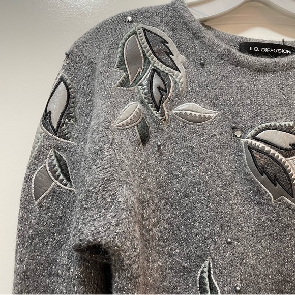 Silk/Wool oversized sweater grey floral faux leather floral S - Picture 3 of 13